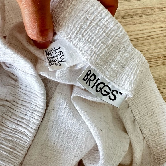 Briggs// High Waisted Wide leg Summer Shite Pants Size 16W - Picture 5 of 10